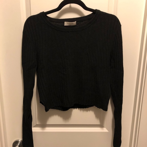 Aritzia Cropped Sweater, medium - Picture 1 of 3